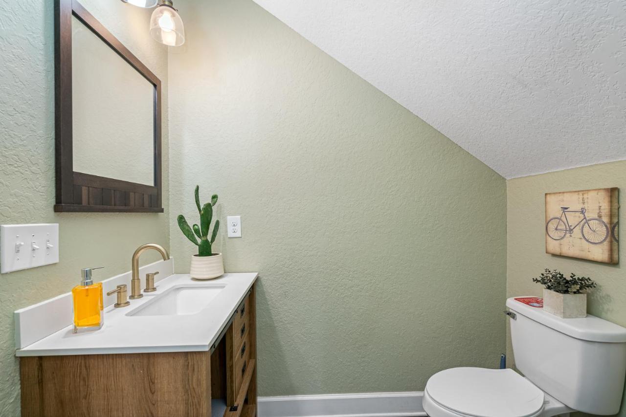 Cozy And Spacious 4Br House With Pool In タンパ エクステリア 写真