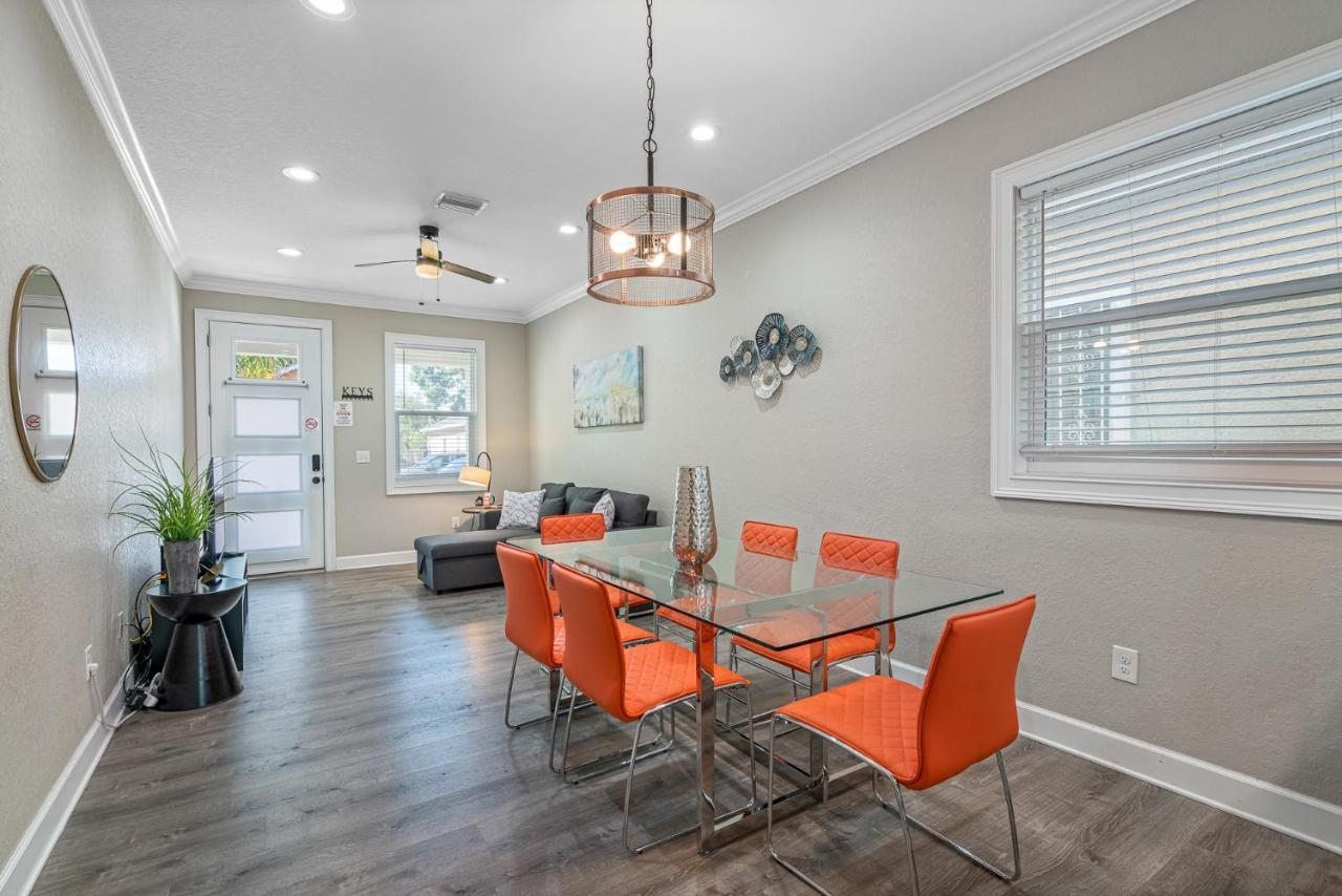 Cozy And Spacious 4Br House With Pool In タンパ エクステリア 写真