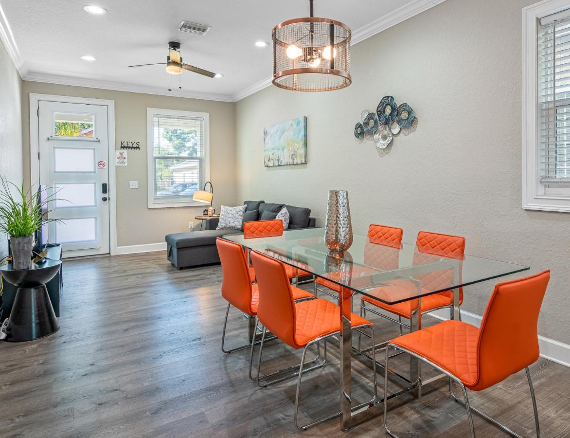 Cozy And Spacious 4Br House With Pool In タンパ エクステリア 写真