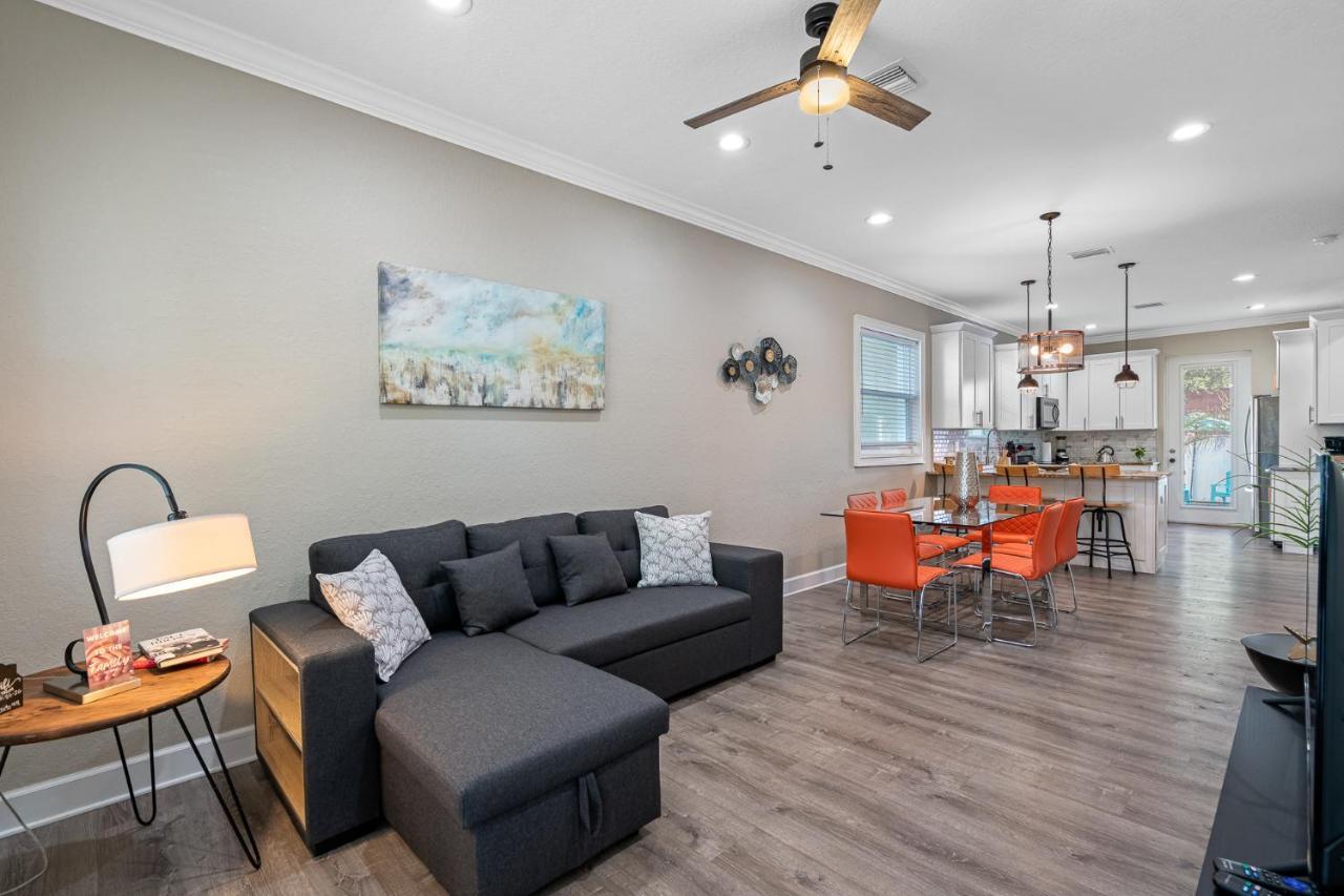 Cozy And Spacious 4Br House With Pool In タンパ エクステリア 写真