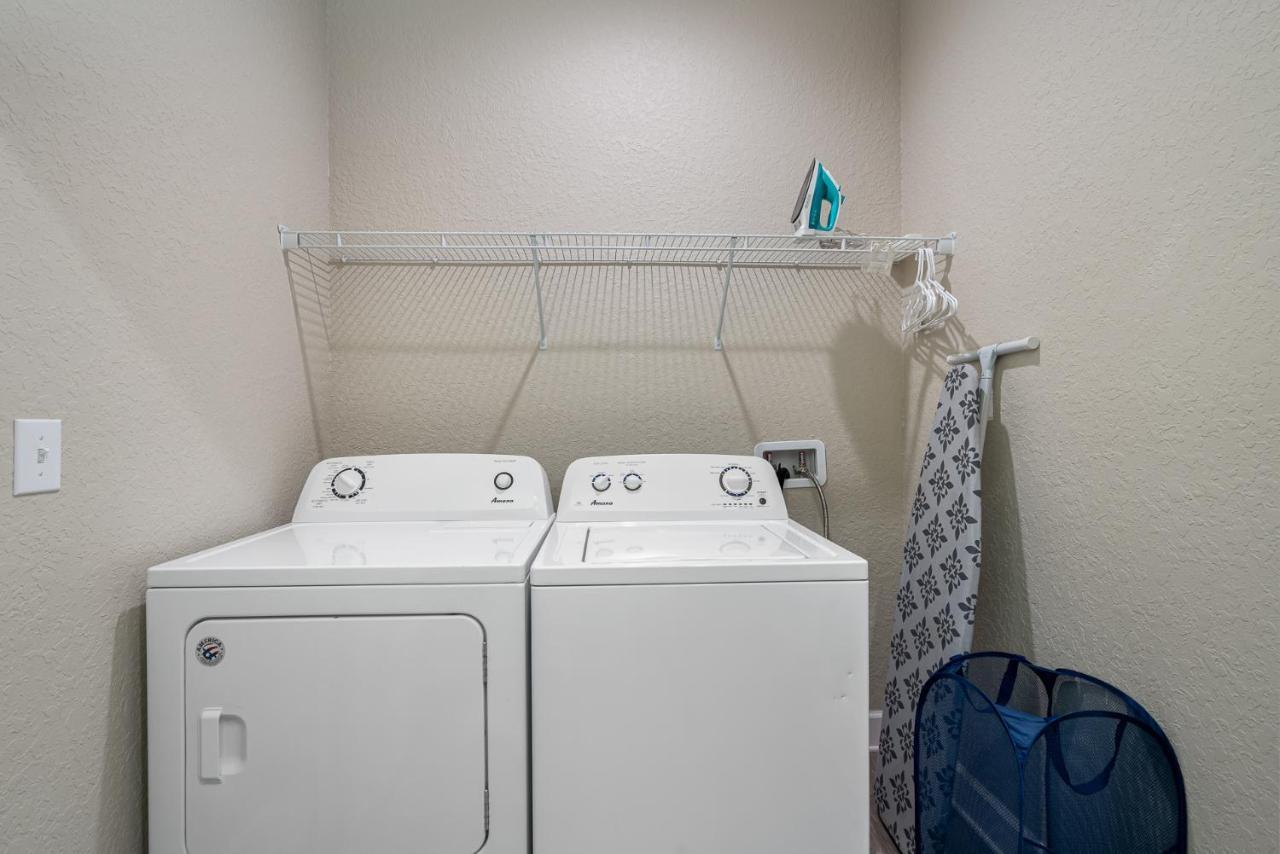 Cozy And Spacious 4Br House With Pool In タンパ エクステリア 写真