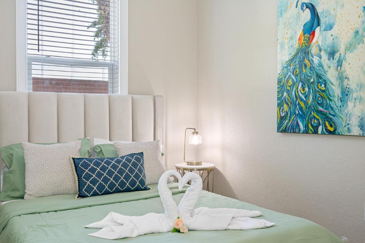 Cozy And Spacious 4Br House With Pool In タンパ エクステリア 写真