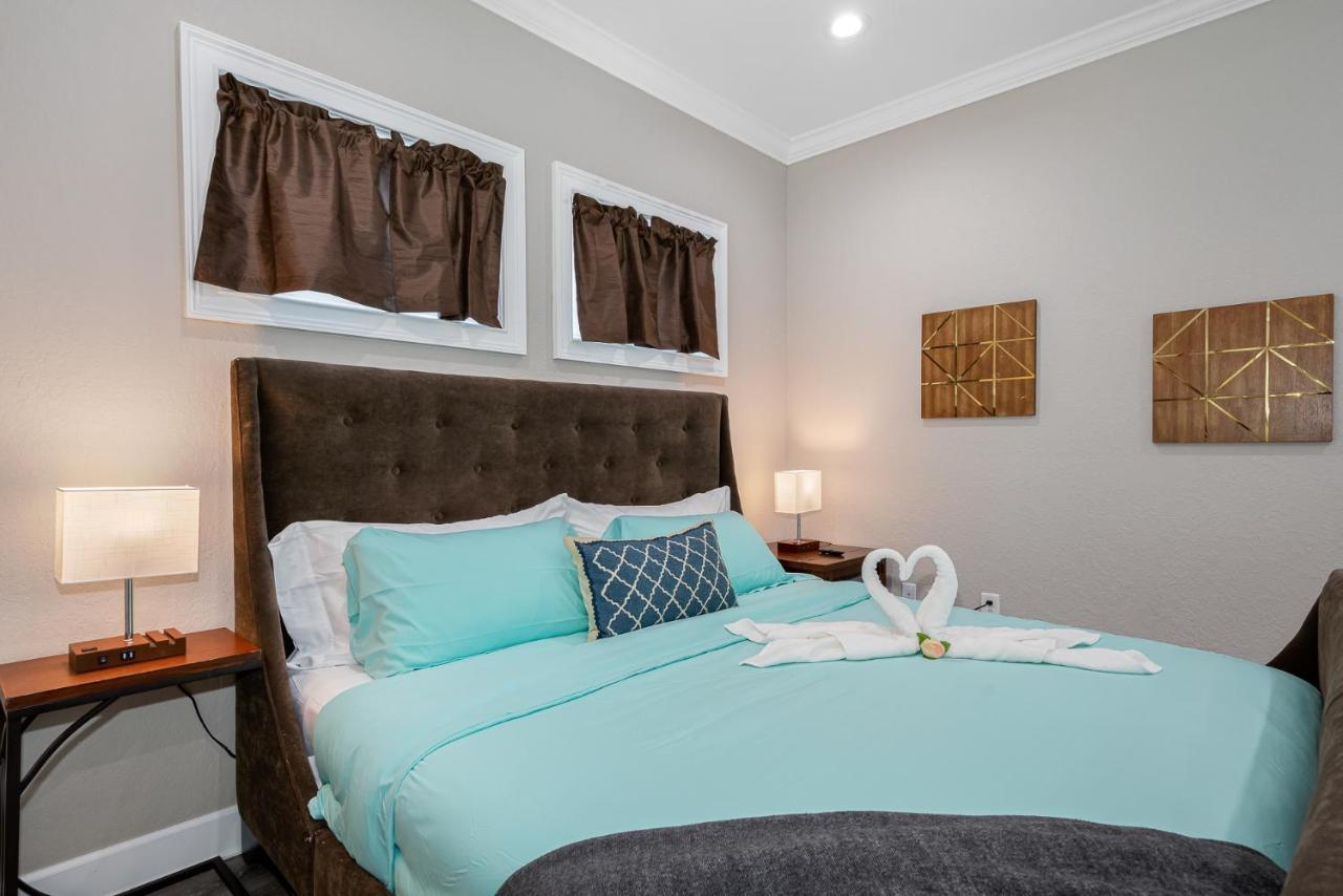 Cozy And Spacious 4Br House With Pool In タンパ エクステリア 写真
