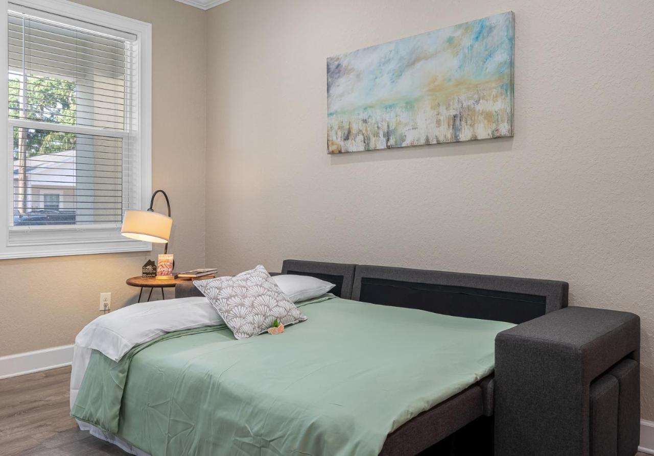 Cozy And Spacious 4Br House With Pool In タンパ エクステリア 写真
